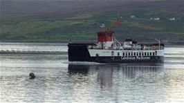 The 17:35 ferry to Raasay finally arrives